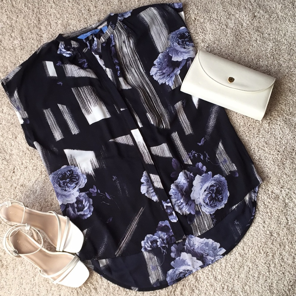 Vera Wang | Floral Geometric Print Top